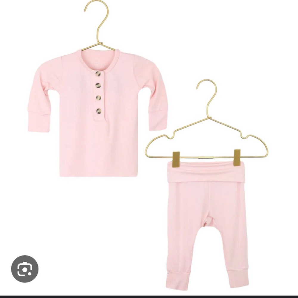 Lou Lou & company set 6-12 months